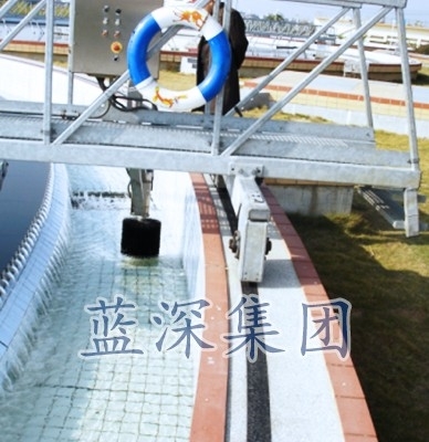 ZCGN型中心传动垂架式刮泥机